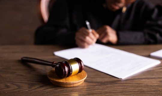 MP permite que todo cidadão faça traduções e gera debate entre tradutores juramentados